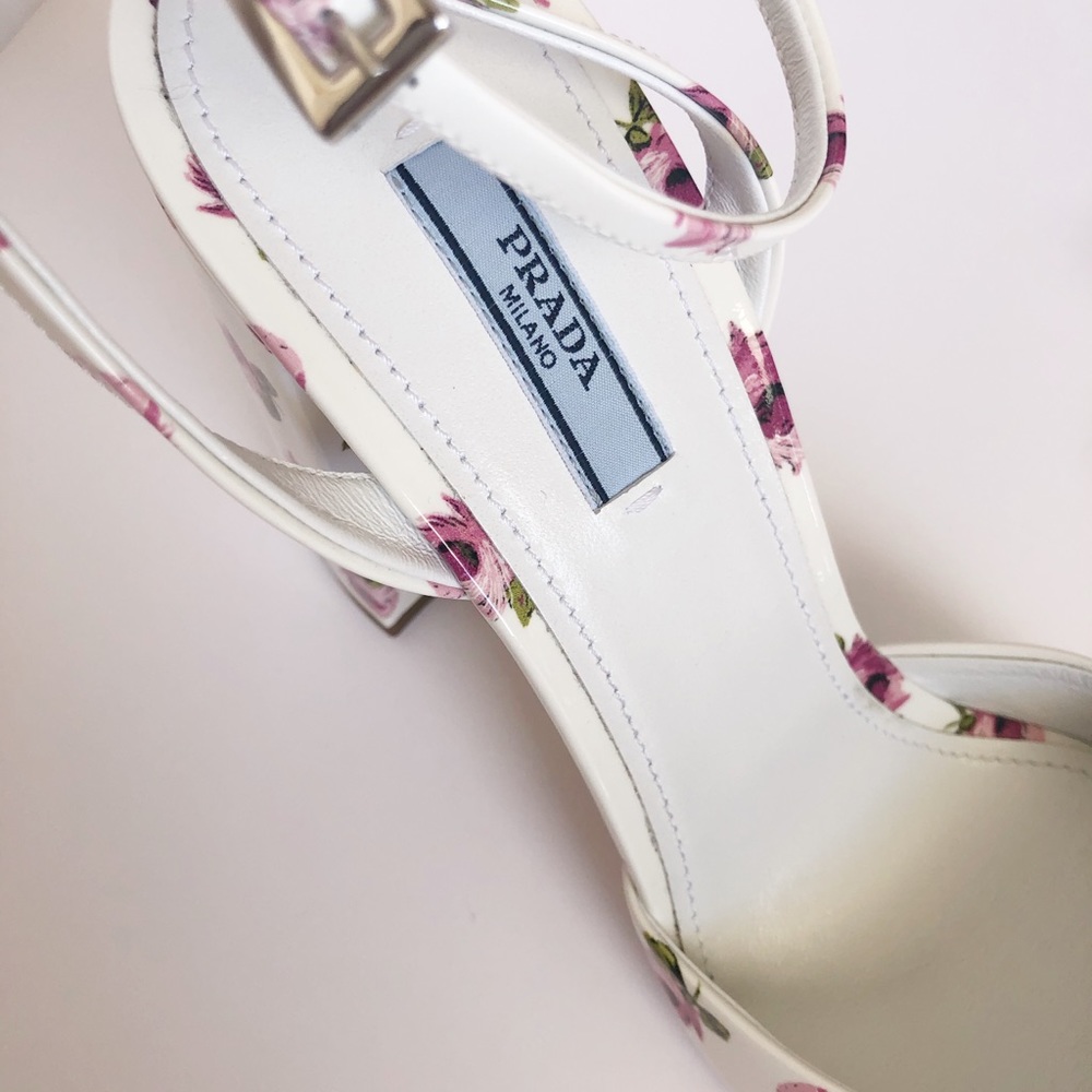 ! SOLD ! Prada Floral Pumps - Picture 7 of 8